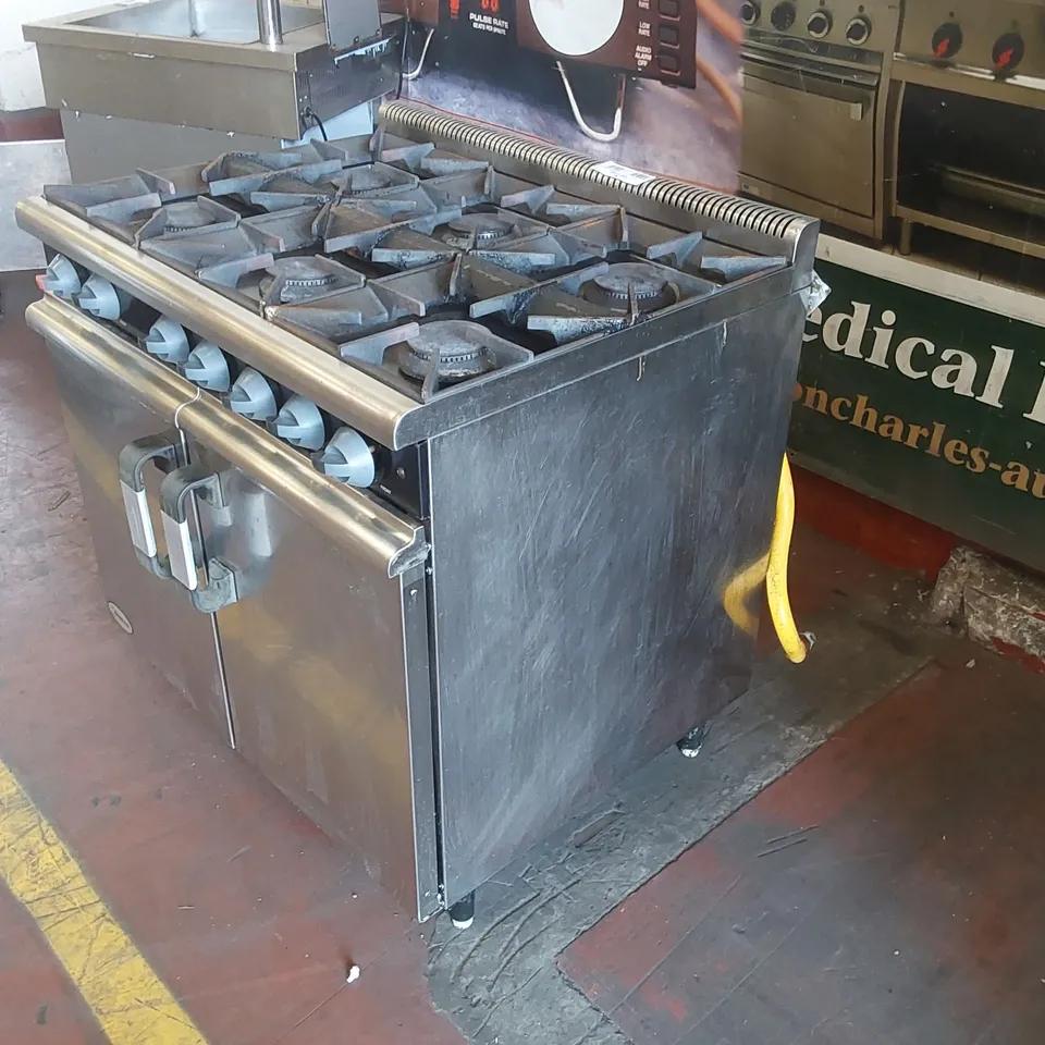MOORWOOD VULCAN COMMERCIAL 6 BURNER OVEN 