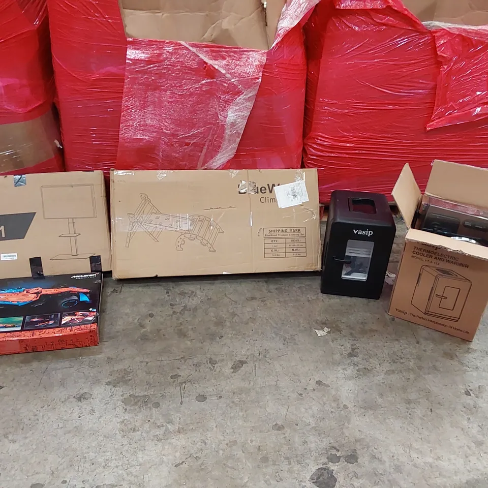 PALLET OF ASSORTED ITEMS INCLUDING: AUDIO TURNTABLE, VASIP MINI FRIDGE, AUDIO TURNTABLE, KID'S CLIMBING SET, TV STAND, LEGO MCLAREN F1 CAR