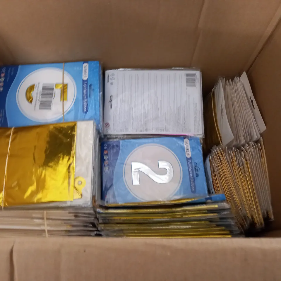 LARGE QUANTITY OF ASSORTED NUMBER AND ALPHABET FOIL BALLOONS
