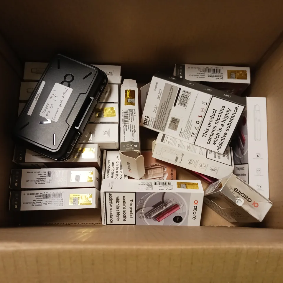 APPROXIMATELY 20 VAPES & E-CIGARETTES TO INCLUDE VAPORESSO TARGET 100, ASPIRE GOTEK X, VOOPOO DRAG 4, ETC