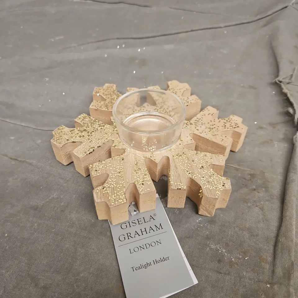 APPROXIMATELY 35 GISELA GRAHAM FESTIVE TEALIGHT HOLDERS