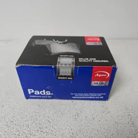 BOXED AND SEALED APEC BLUE PD3286 BRAKE PADS SET 