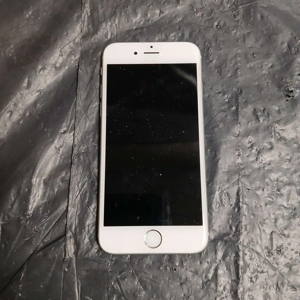 APPLE IPHONE 6S SMARTPHONE – SILVER