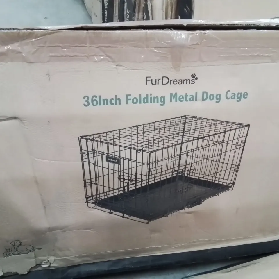 BOXED FURDREAMS 36 INCH FOLDING METAL DOG CAGE