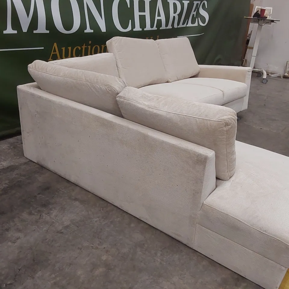LOFTY LILLY UPHOLSTERED CORNER SOFA 