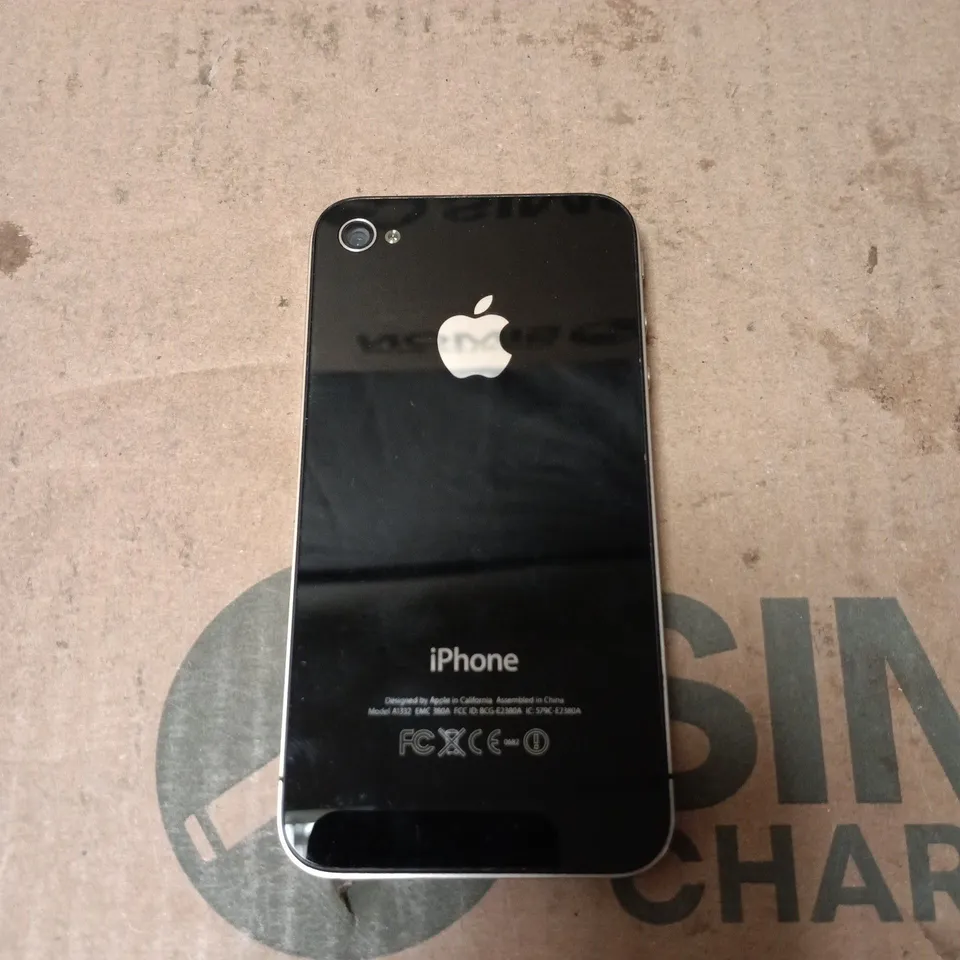 APPLE IPHONE 4 SMARTPHONE 