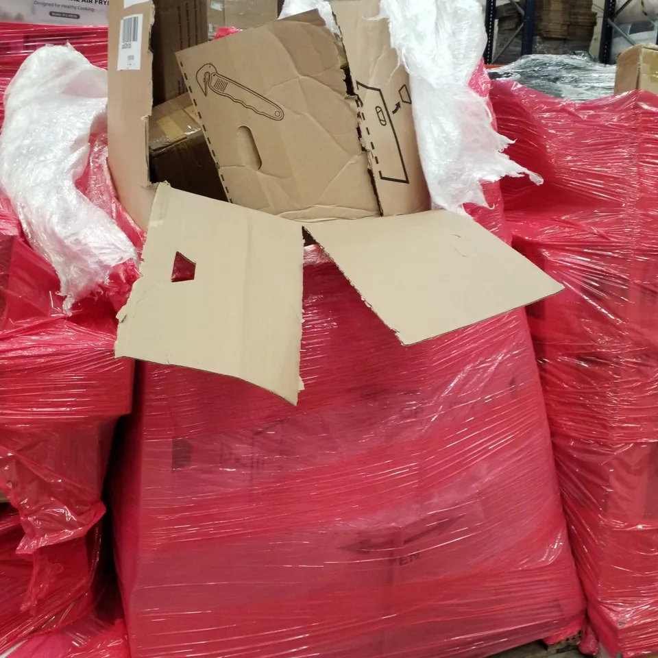 PALLET OF ASSORTED PRODUCTS INCLUDING ELECTRIC PATIO HEATER, TABLETOP FIRE PIT, ROTISSERIE KIT, TRUNKI KIDS SUITCASE, GRILL WARMING RACK 