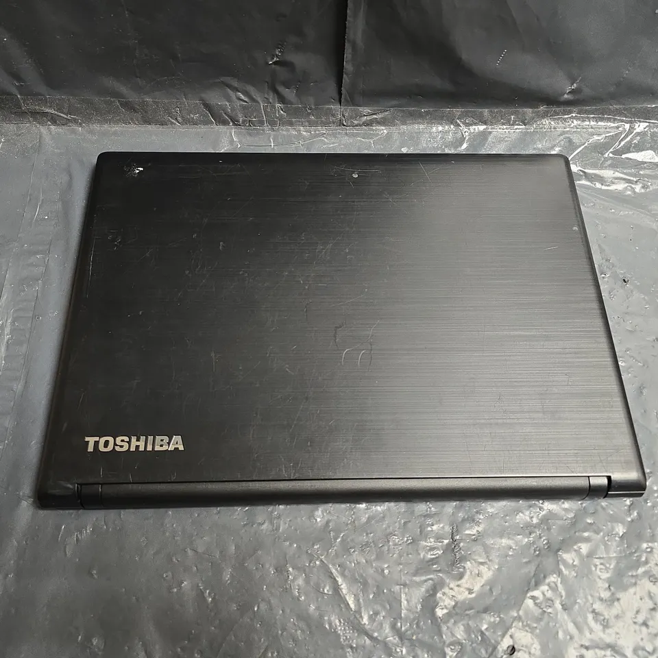 TOSHIBA SATELLITE PRO R40-C LAPTOP