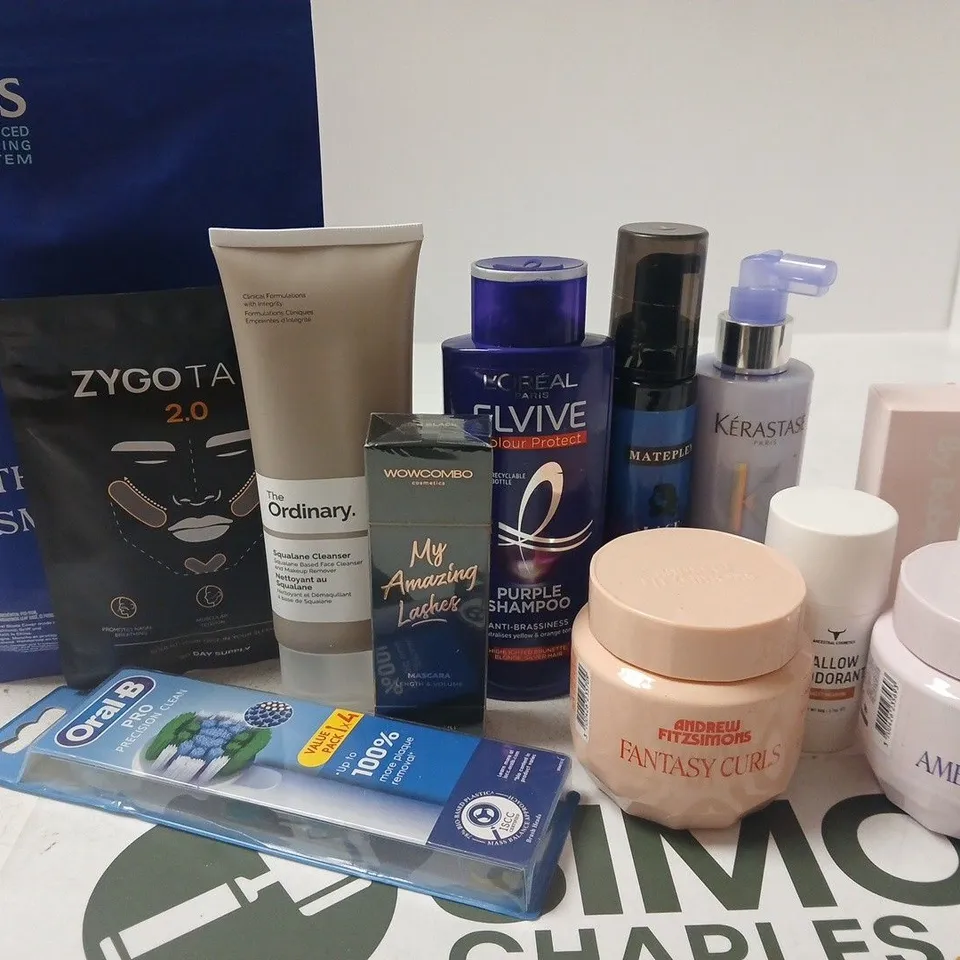 APPROX 12 ASSORTED BEAUTY PRODUCTS TO INCLUDE ORAL B BRUSH HEADS, L'OREAL ELVIVE SHAMPOO, TALLOW DEODORANT, ETC