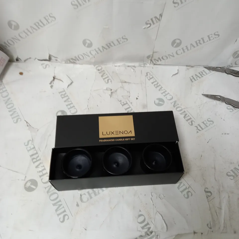 BOXED LUXENON 3 CANDLE SET