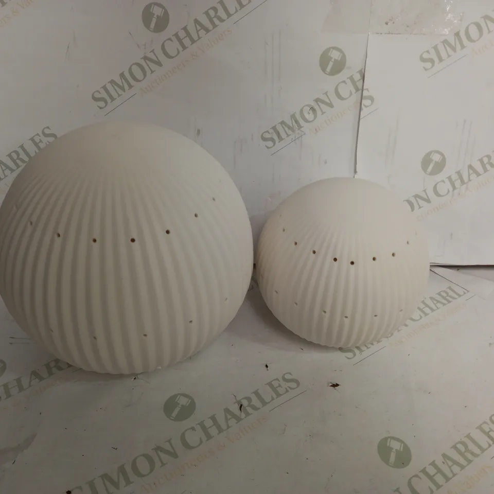 K BY KELLY HOPPEN CERAMIC LIGHT UP ORNAMENT