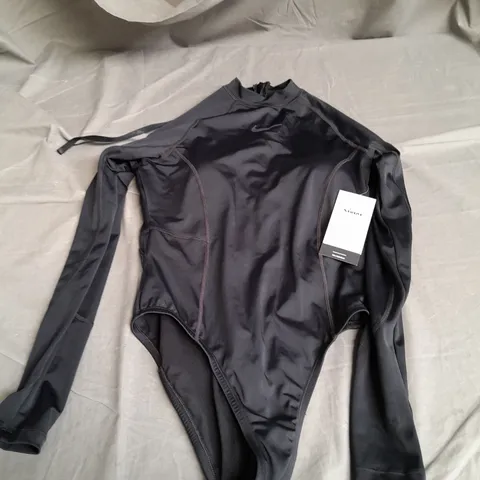 NIKE SWIM MEDIUM BLACK HYDRALOCK
