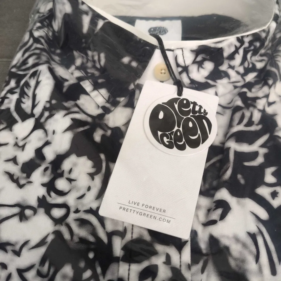 PRETTY GREEN MOLINEUX SHORT SLEEVE SHIRT – BLACK/WHITE PRINT, XS