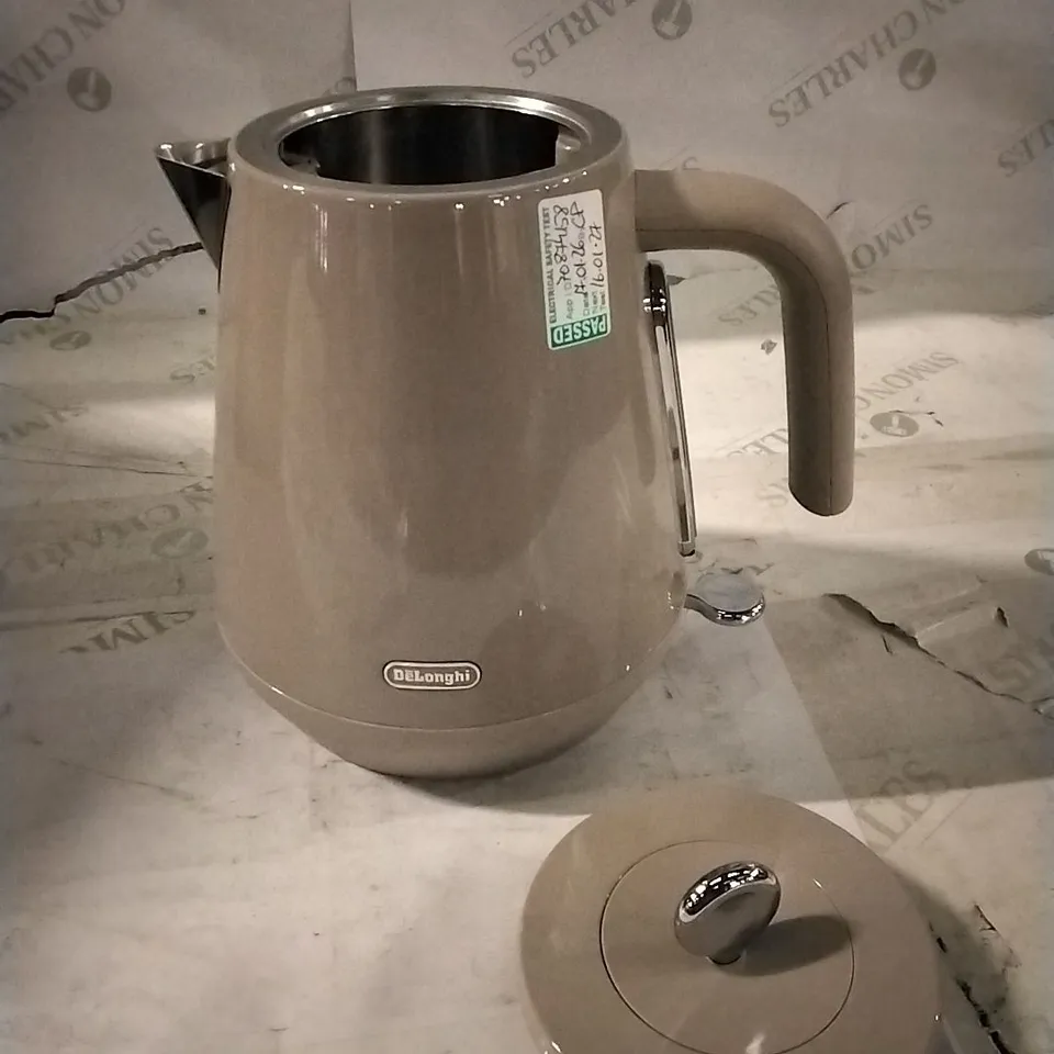 BOXED DELONGHI ECLETTICA 1.7L KETTLE 