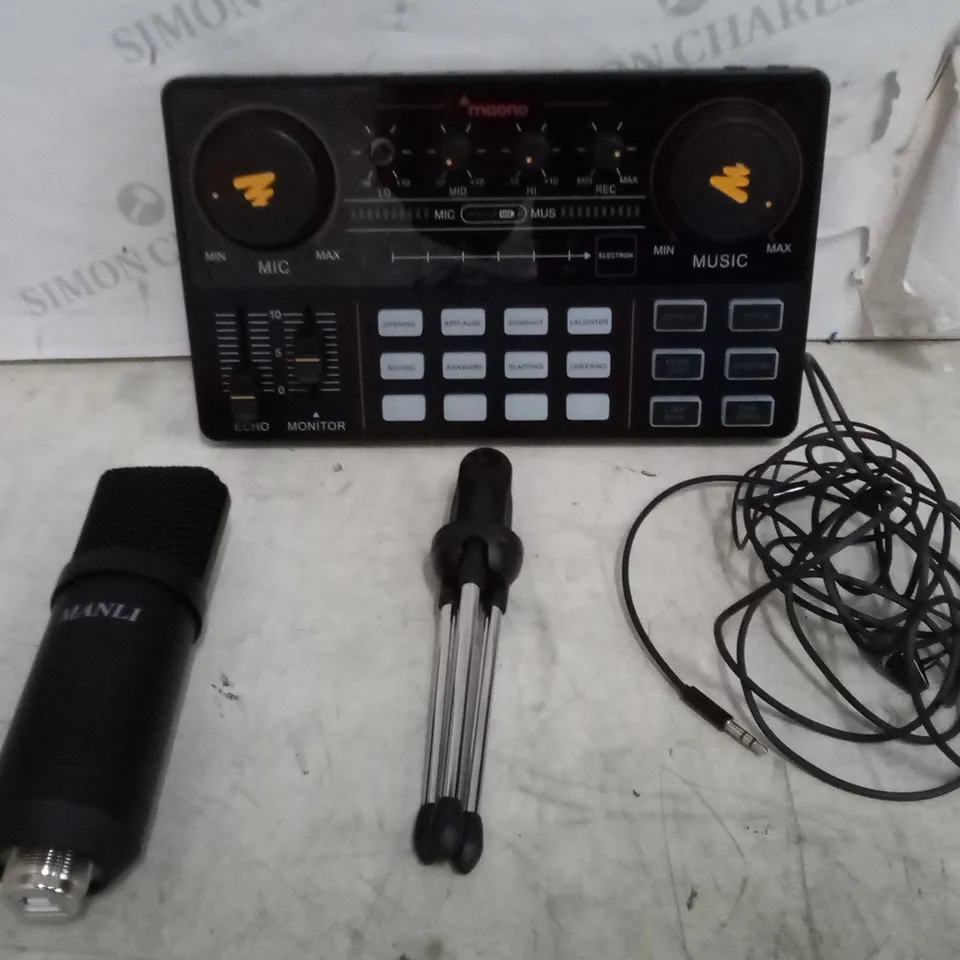 BOXED MAONO CASTER LITE PORTABLE PODCAST CONSOLE