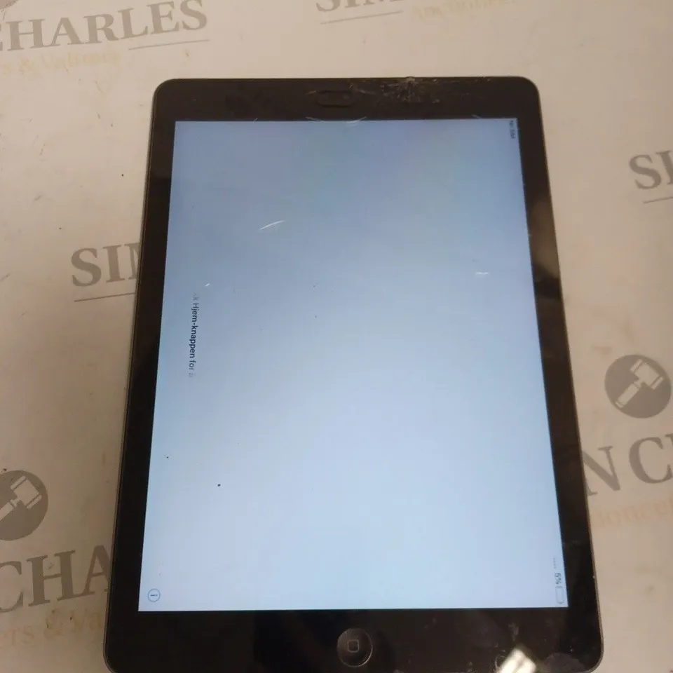 UNBOXED APPLE IPAD MODEL A1475 GREY/BLACK