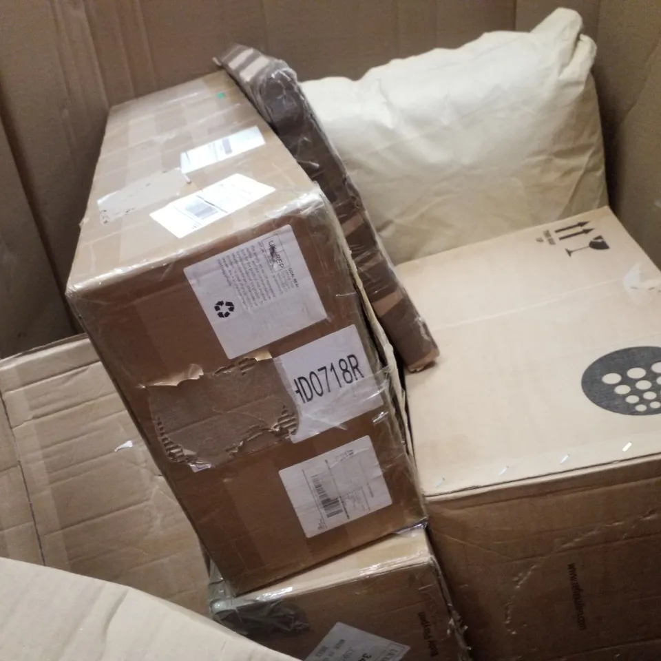 PALLET CONTAINING ASSORTED PRODUCTS INCLUDING BAMBOO CUTTING BOARD, TOILET SEAT, STROLLER & MULTIFUNCTIONAL CLOTHES DRYER
