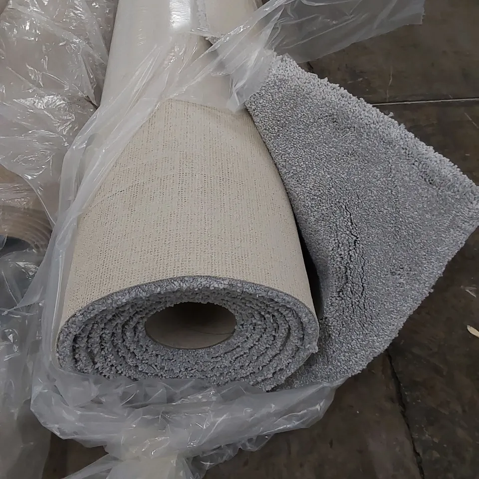 ROLL OF QUALITY CARPET // SIZE UNSPECIFIED