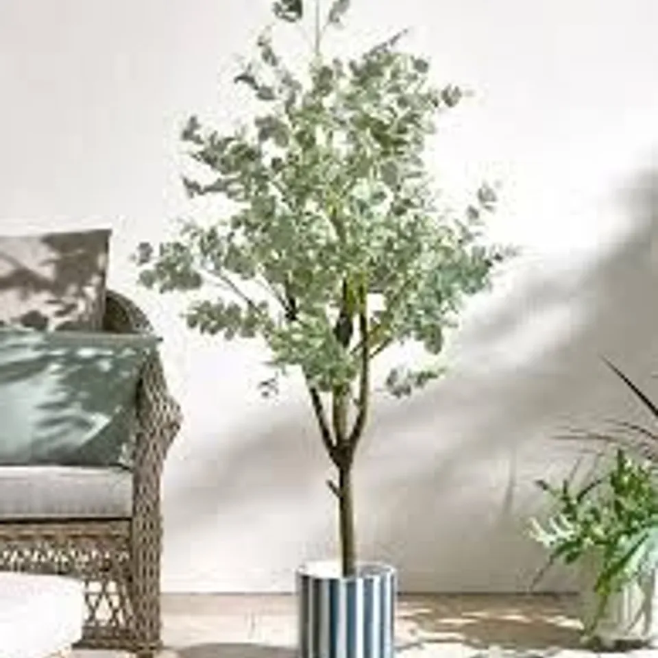 BOXED 150cm FAUX EUCALYPTUS POTTED TREE (INDOOR OR OUTDOOR) RRP £69.99