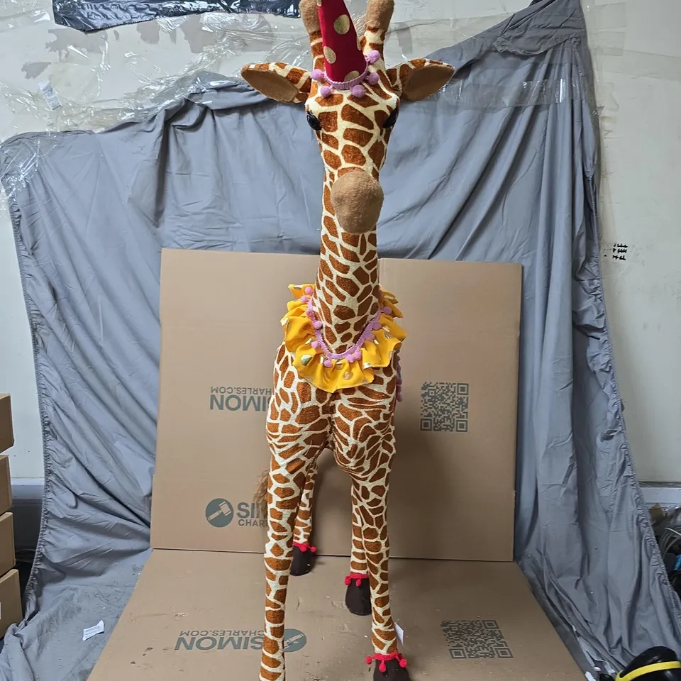 GISELA GRAHAM CIRCUS GIRAFFE