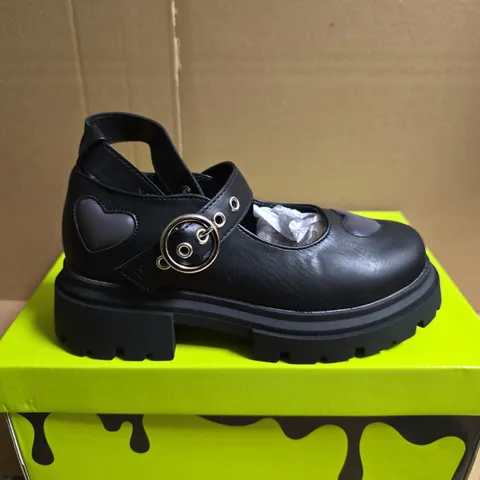 BOXED PAIR OF KOI LOVEBUG MEADOW KIDZ MARY JANE SHOES – BLACK, UK SIZE 13