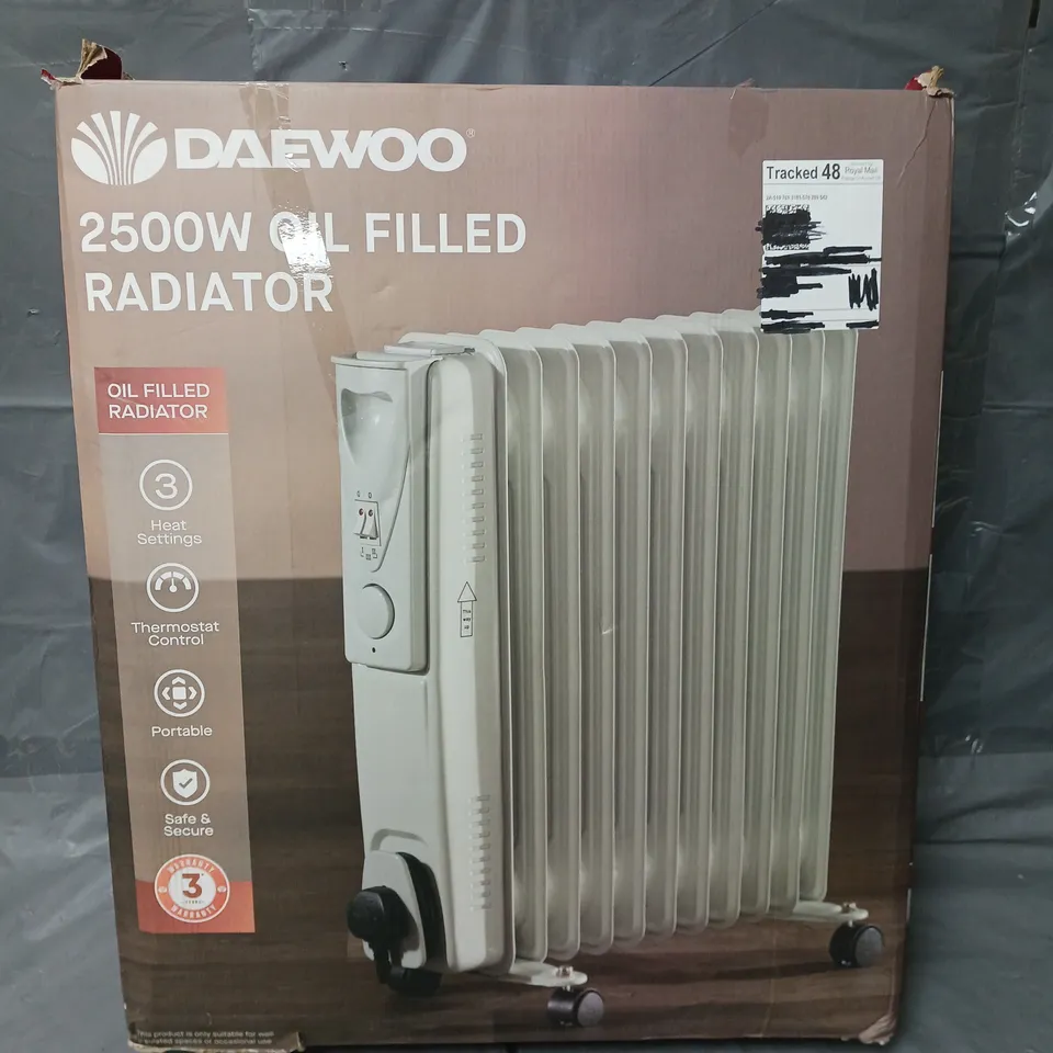 BOXED DAEWOO 2500W 11-FIN OIL-FILLED RADIATOR RRP £44