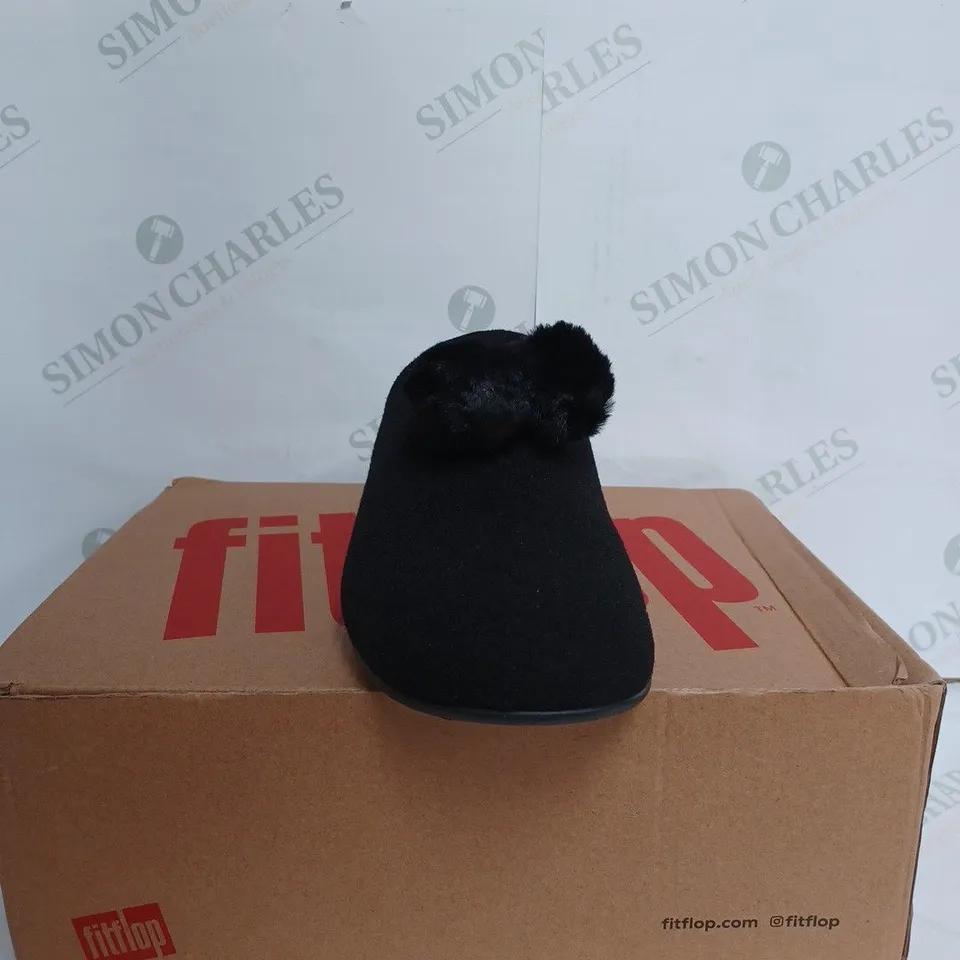 BOXED FITFLOP CHRISSIE POM POM SLIPPERS IN BLACK - UK 6.5