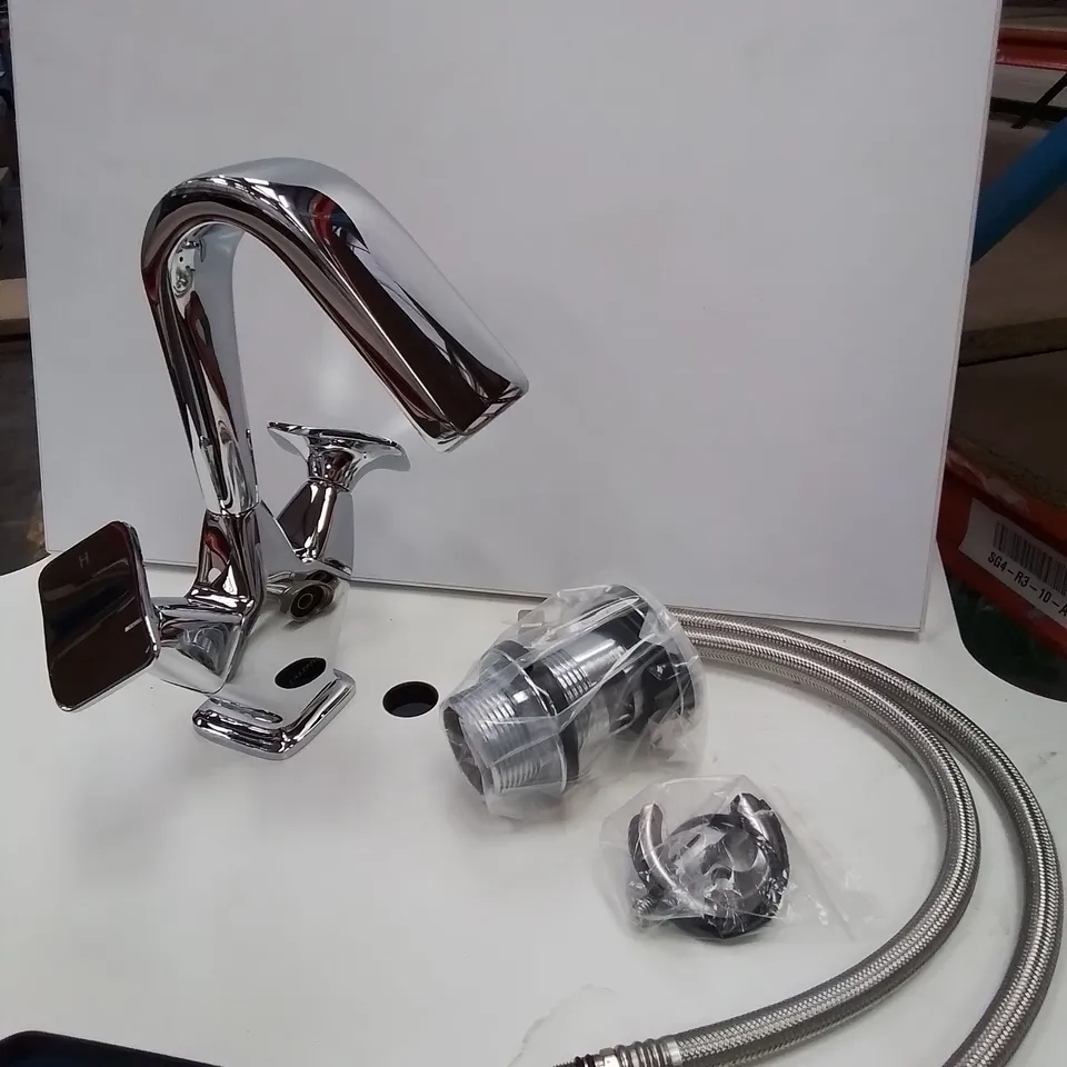 BOXED BRAND NEW DESIGNER LENNA MONOBLOCK BASIN TAP WITH POP UP WASTE CHROME 