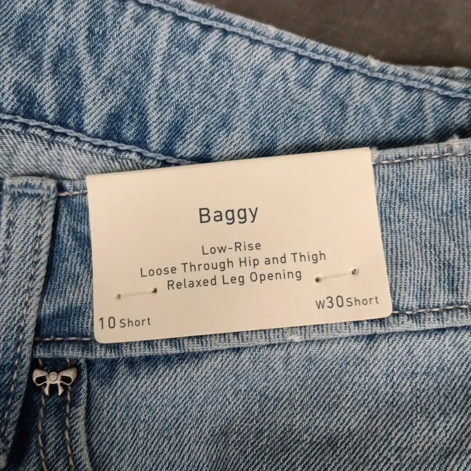 HOLLISTER LOW-RISE BAGGY JEANS – BLUE DENIM, US 10 SHORT / W30 SHORT