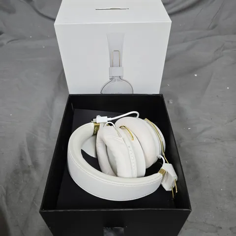 BOX OF APPROXIMATELY 15 SUDIO ACTIVE NOISE CANCELLING HEADPHONES 