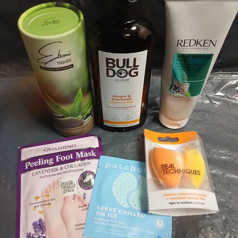APPROXIMATELY 15 ASSORTED HEALTH & BEAUTY PRODUCTS TO INCLUDE BULL DOG SHOWER GEL, PEELING FOOT MASK, EYE GELS ETC 