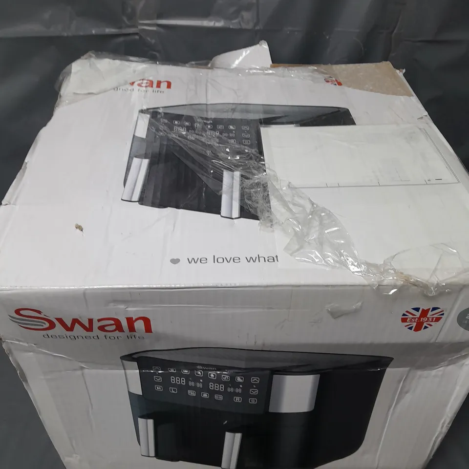 BOXED SWAN 7.6L DUAL AIR FRYER  RRP £85.99