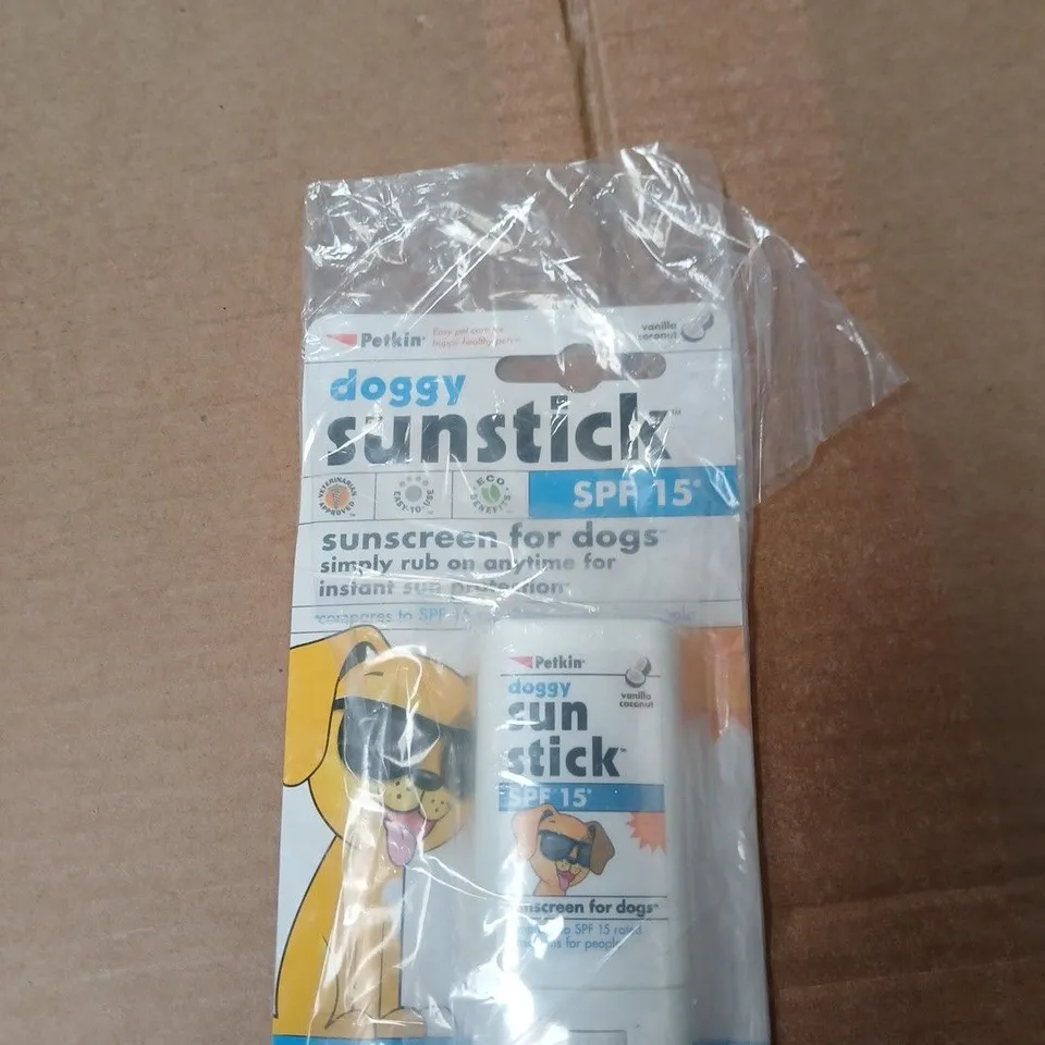 APPROXIMATELY 14 X PETKIN DOGGY SUNSTICK SPF 15 SUNSCREEN FOR DOGS
