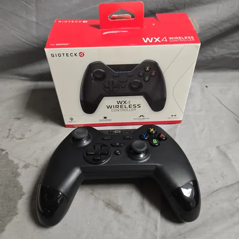 BOXED GIOTECK WX4 WIRELESS CONTROLLER FOR NINTENDO SWITCH