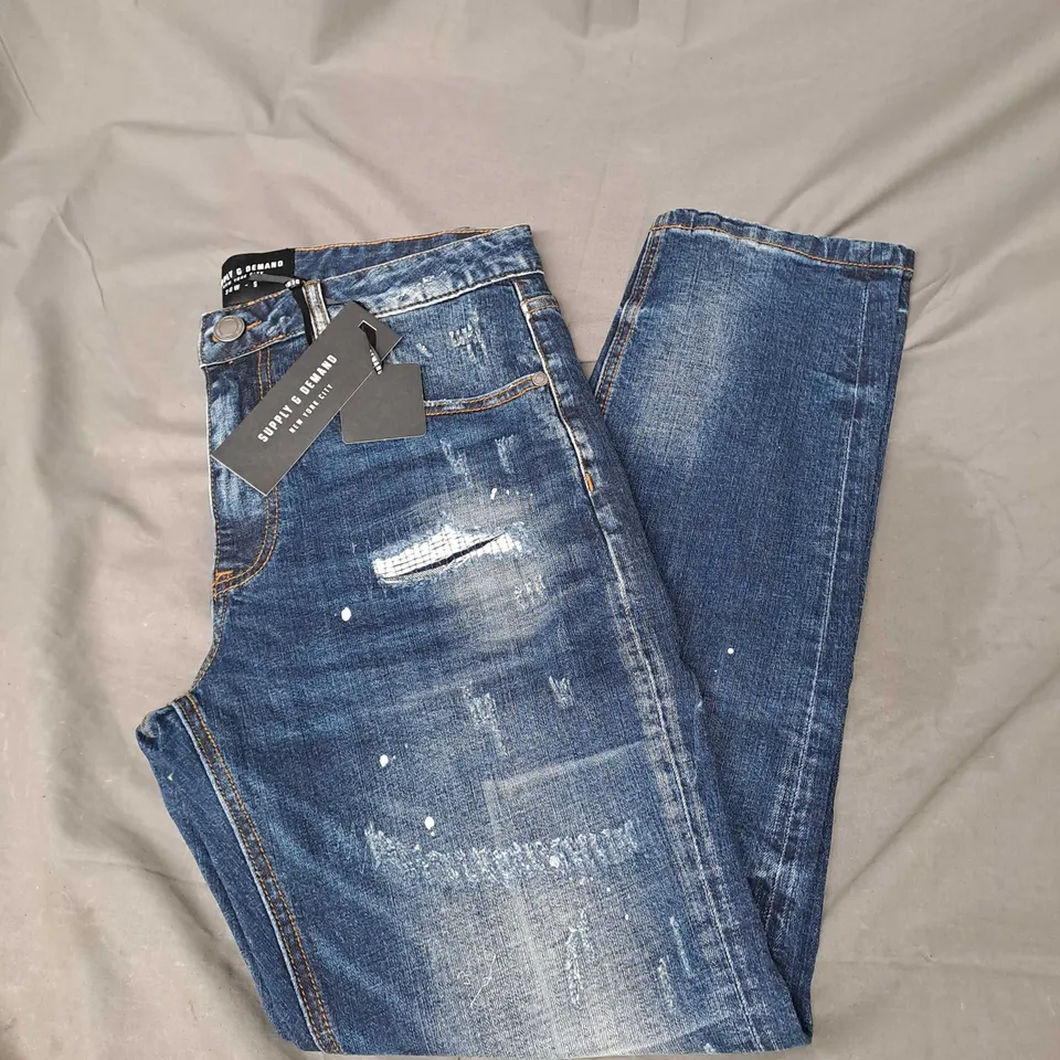 SUPPLY & DEMAND DISTRESSED JEANS IN BLUE DENIM SIZE S 30W
