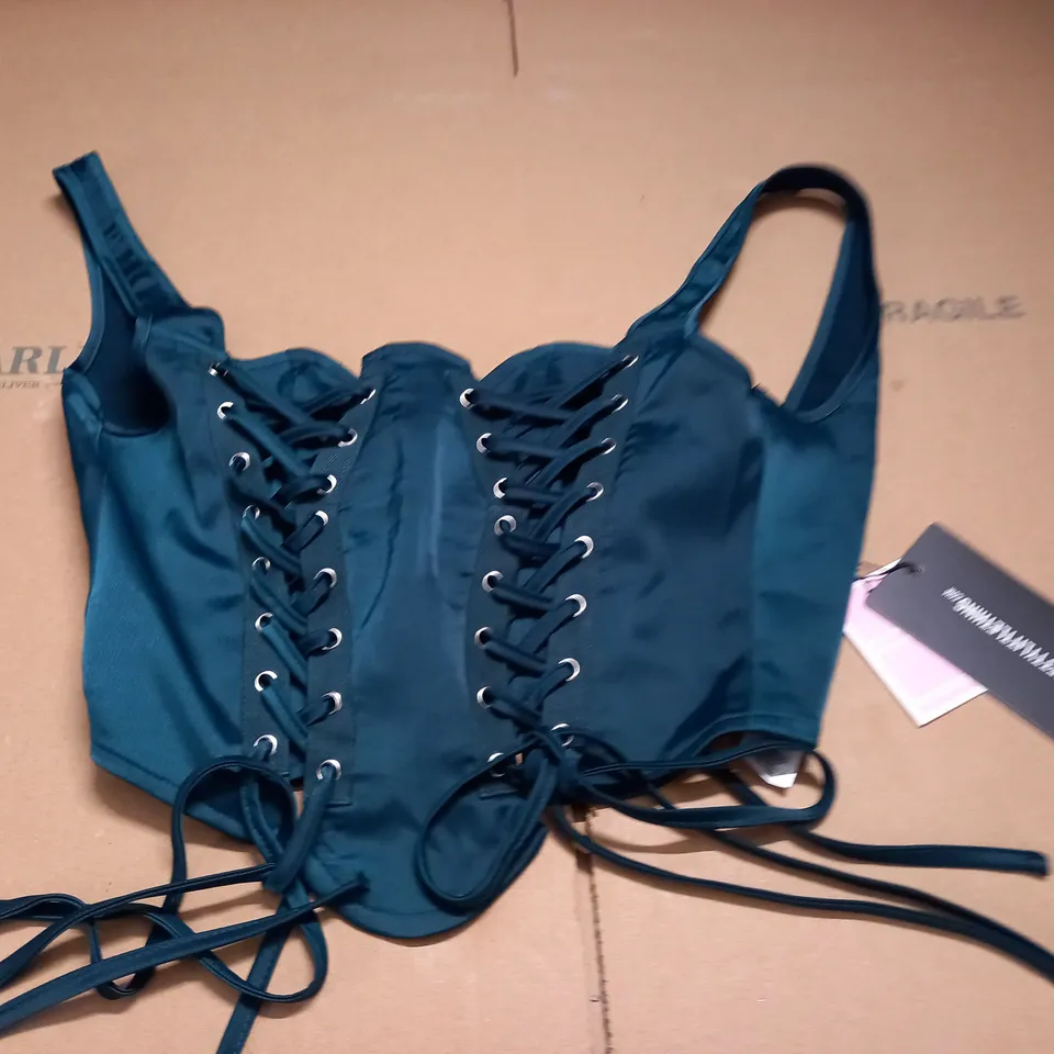 PRETTYLITTLETHING EMERALD GREEN SATIN LACE UP FRONT DETAIL SLEEVELESS CORSET - UK 12