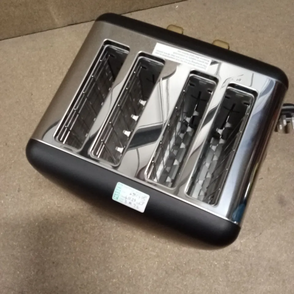 BOXED MORPHY RICHARDS 4-SLICE TOASTER - ACCENTS BLACK