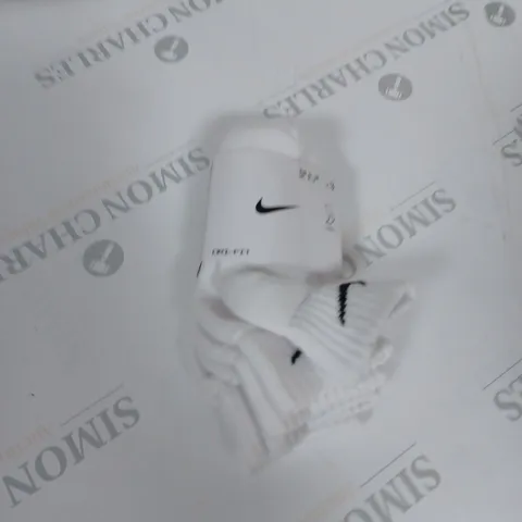 NIKE DRI-FIT SOCKS PACK OF 3 SIZE 2-5