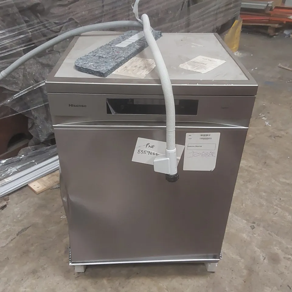 HISENSE 16 PLACE FREESTANDING DISHWASHER