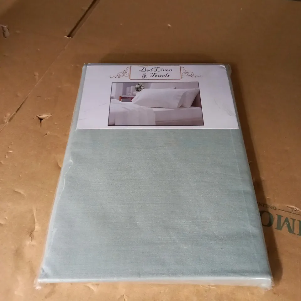 GREEN BED LINEN 