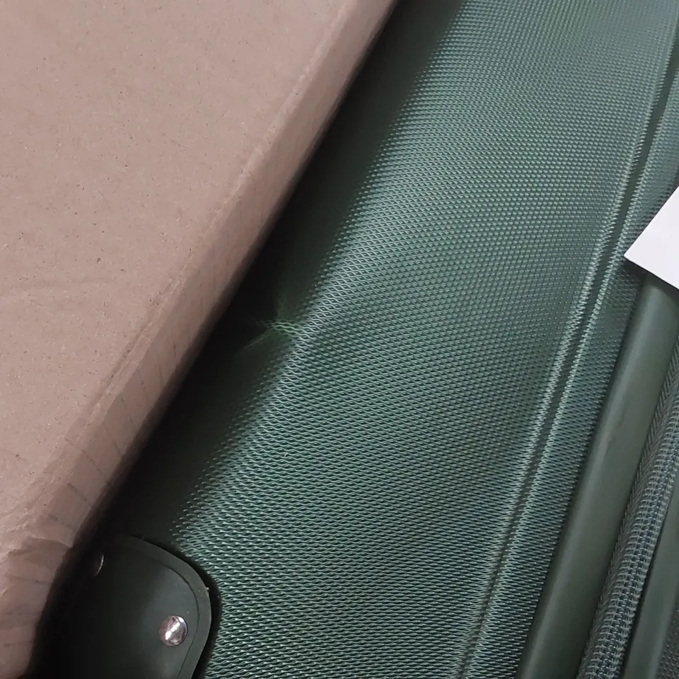 BOXED HARDSHELL SUITCASE - GREEN