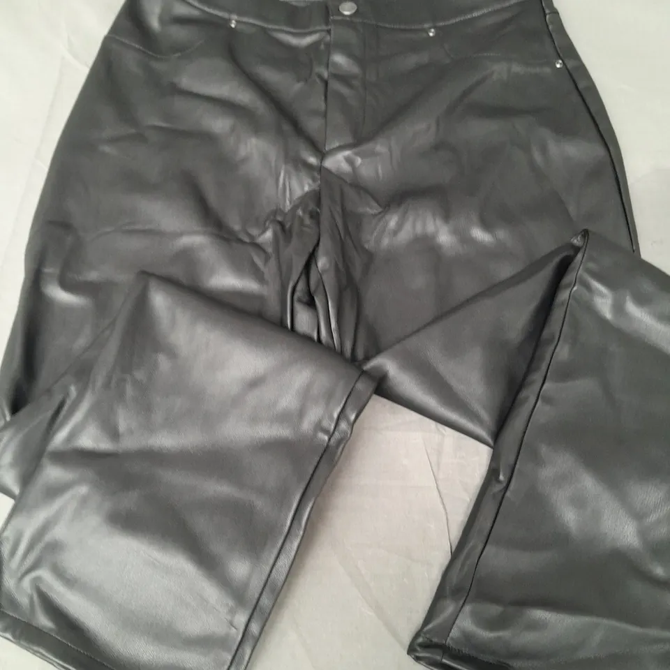 WAYNE COLLECTION FAUX LEATHER TROUSERS - LARGE
