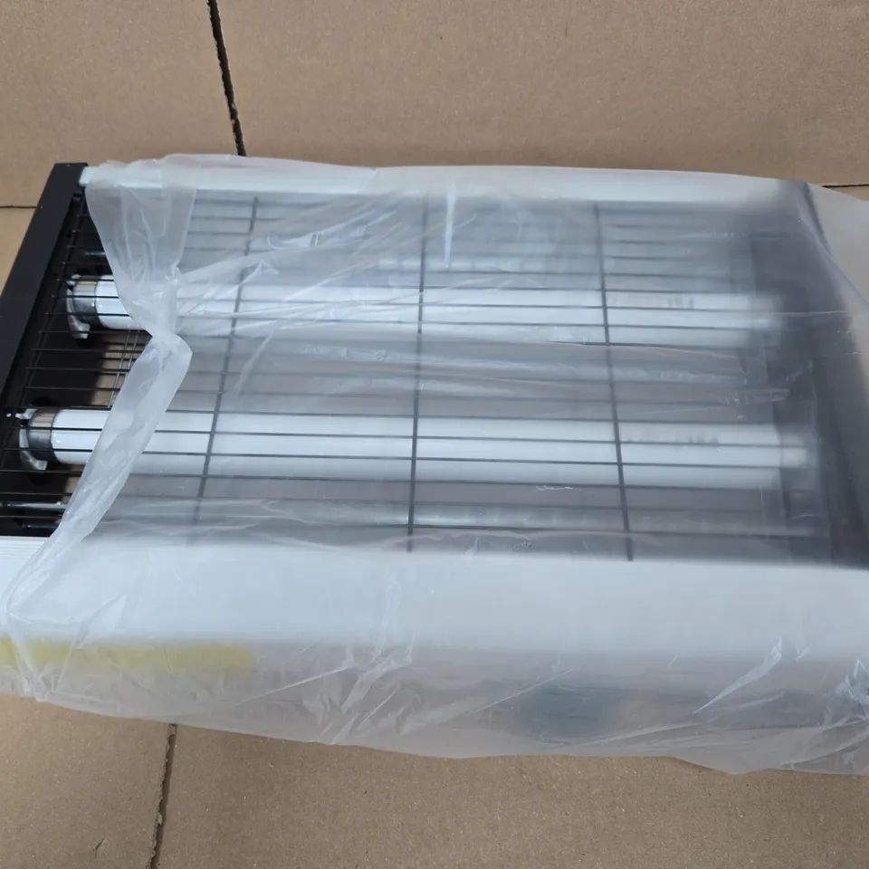 BLISS & BEYOND UV-LIGHT BUG ZAPPER 