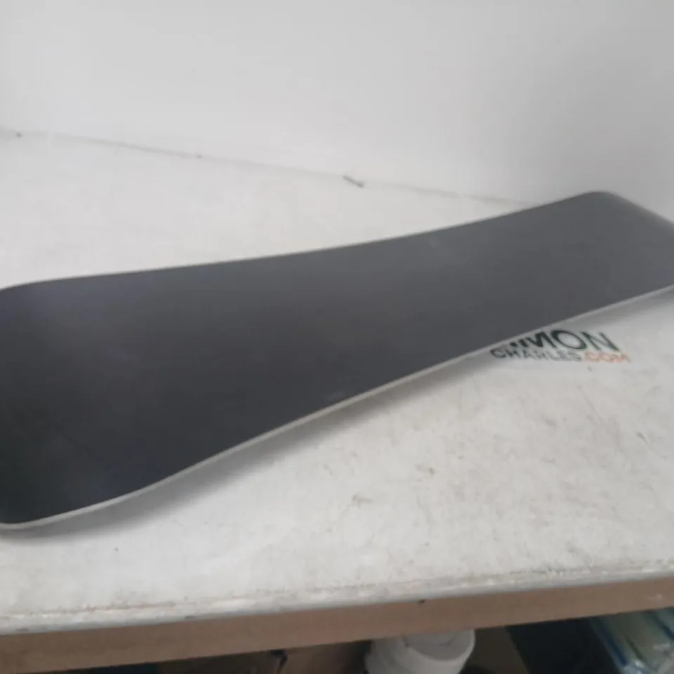SIGNAL TAIL GUNNER SNOWBOARD – BLACK TOP SHEET WITH NO BINDINGS