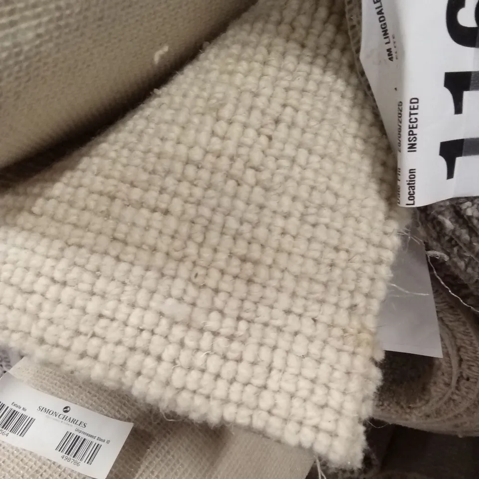 ROLL OF QUALITY PADSTOW MOHAIR STRATA CARPET // APPROX SIZE: 5 X 6.4m