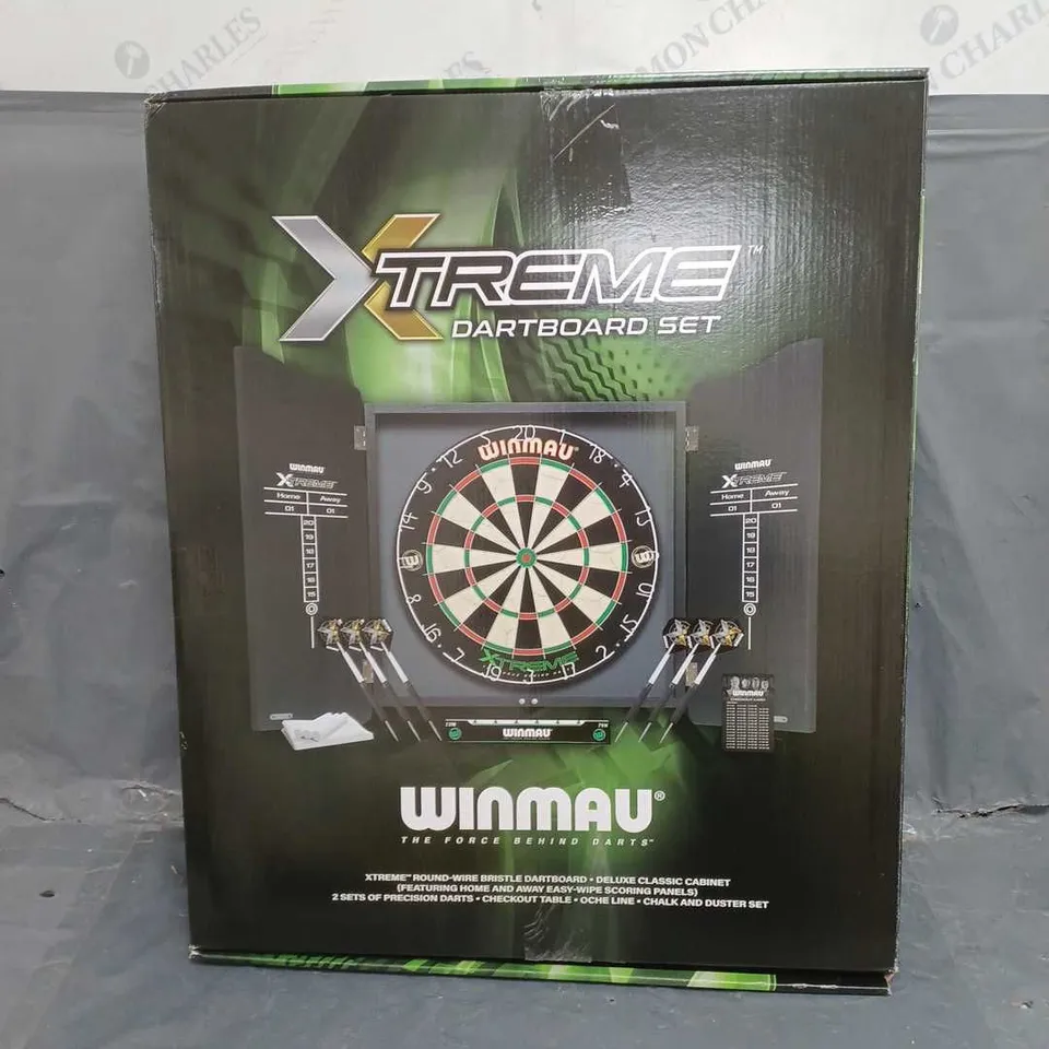 BOXED XTREME DARTBOARD SET 