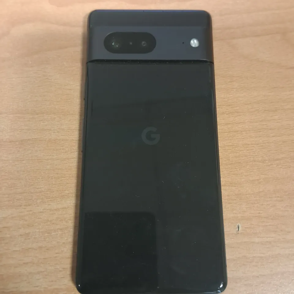 BOXED GOOGLE PIXEL 7 128GB IN OBSIDIAN 