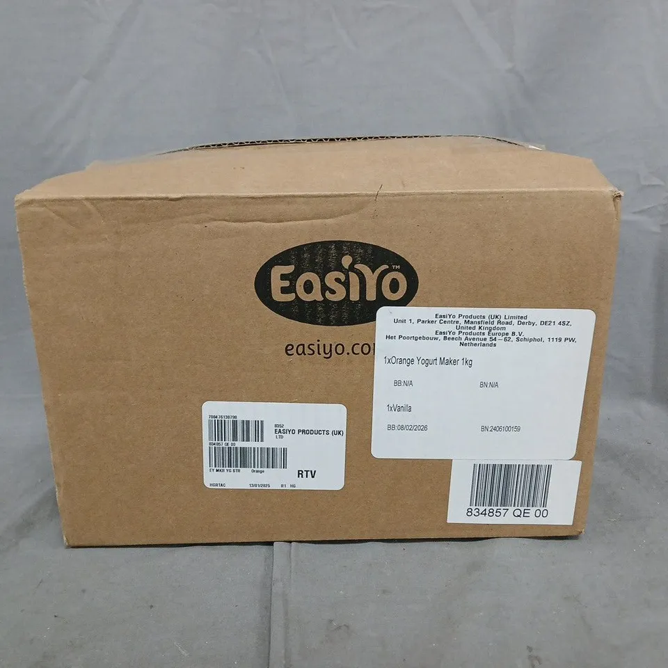 BOXED EASIYO YOGURT MAKER WITH YOGURT STORAGE JAR & EVERYDAY VANILLA SACHET