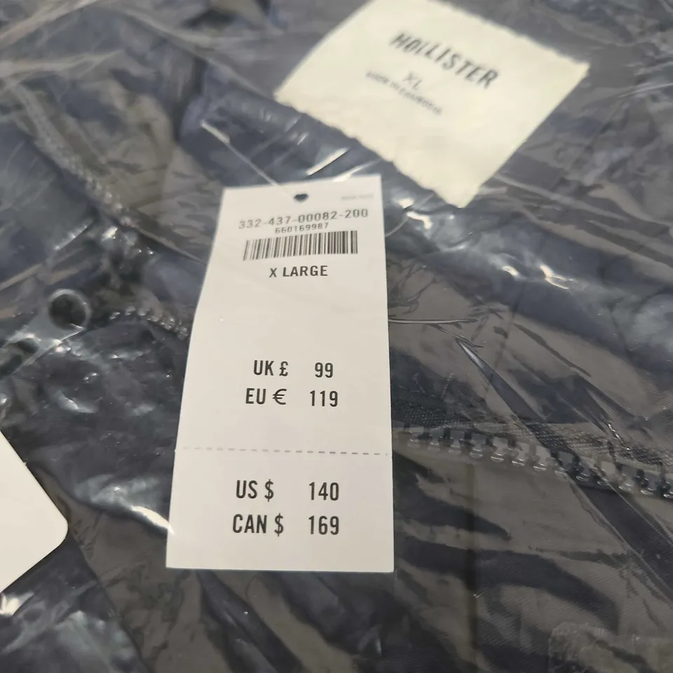 HOLLISTER RED BULL RACING JACKET - SIZE XL