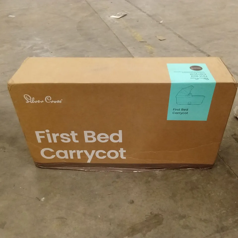BOXED SILVER CROSS FIRST BED CARRYCOT